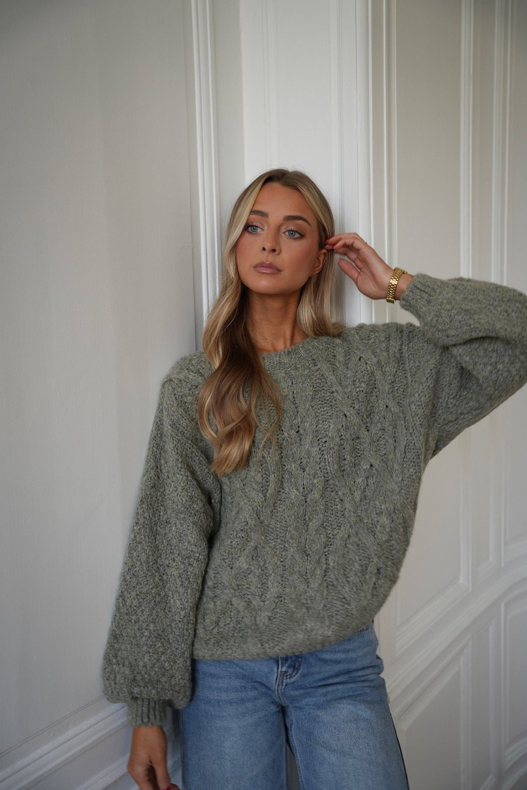 Santana Light Khaki - Cable Sweater