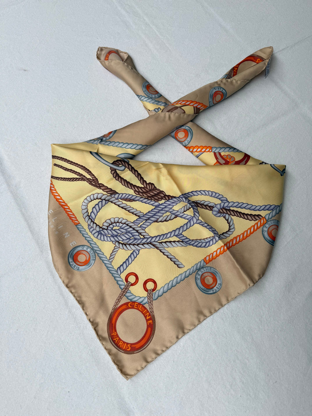 Bufanda Céline – Cuerdas y Cadenas