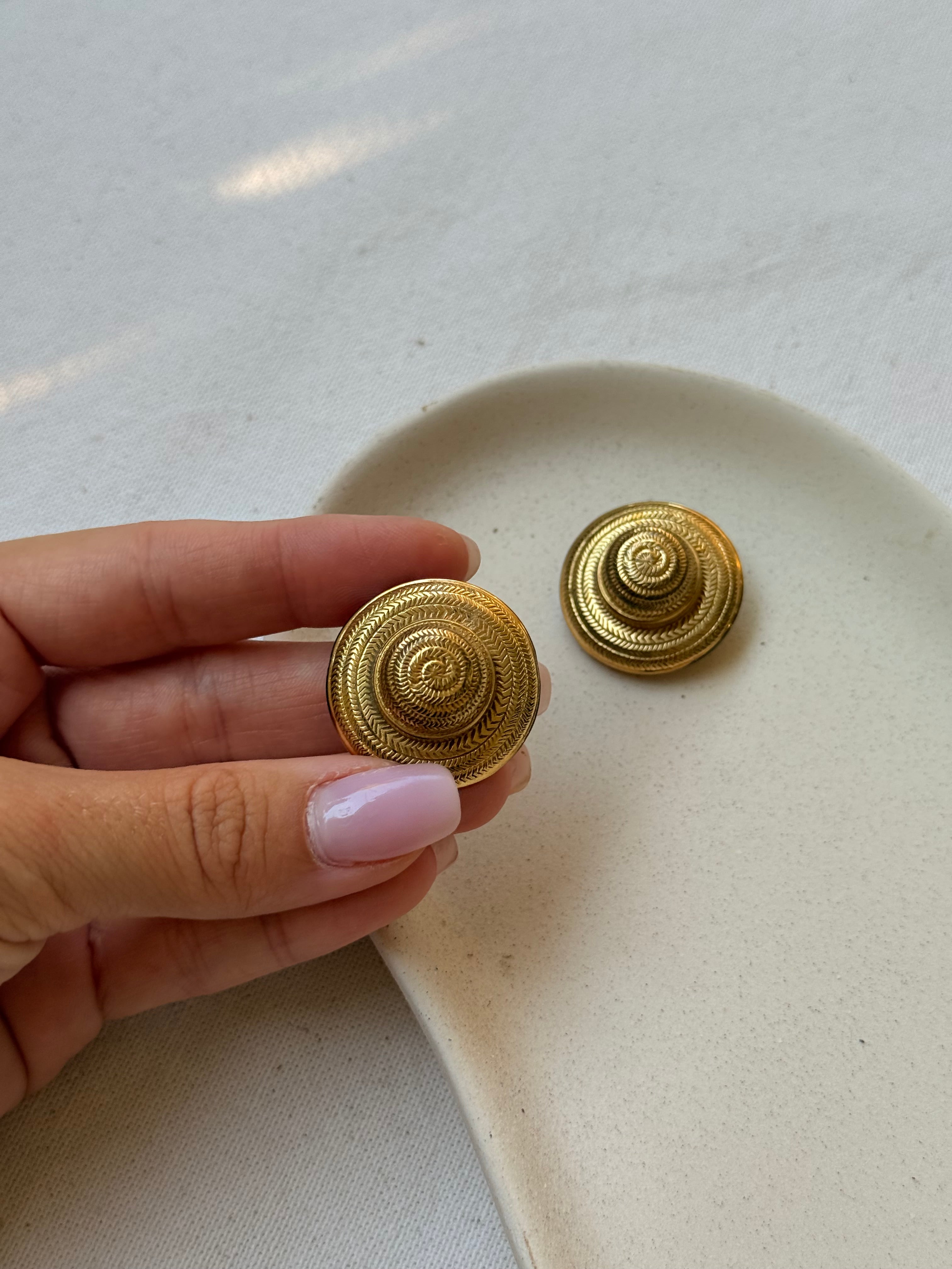 Pendientes Nina Ricci Vintage - Sombreros Dorados