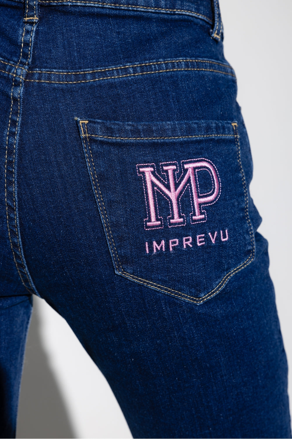 Davis Jeans Trompeta Azul Medio