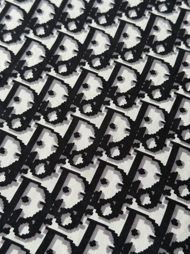 Foulard Christian Dior – Modèle Monogramme Noir