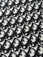Foulard Christian Dior – Modèle Monogramme Noir