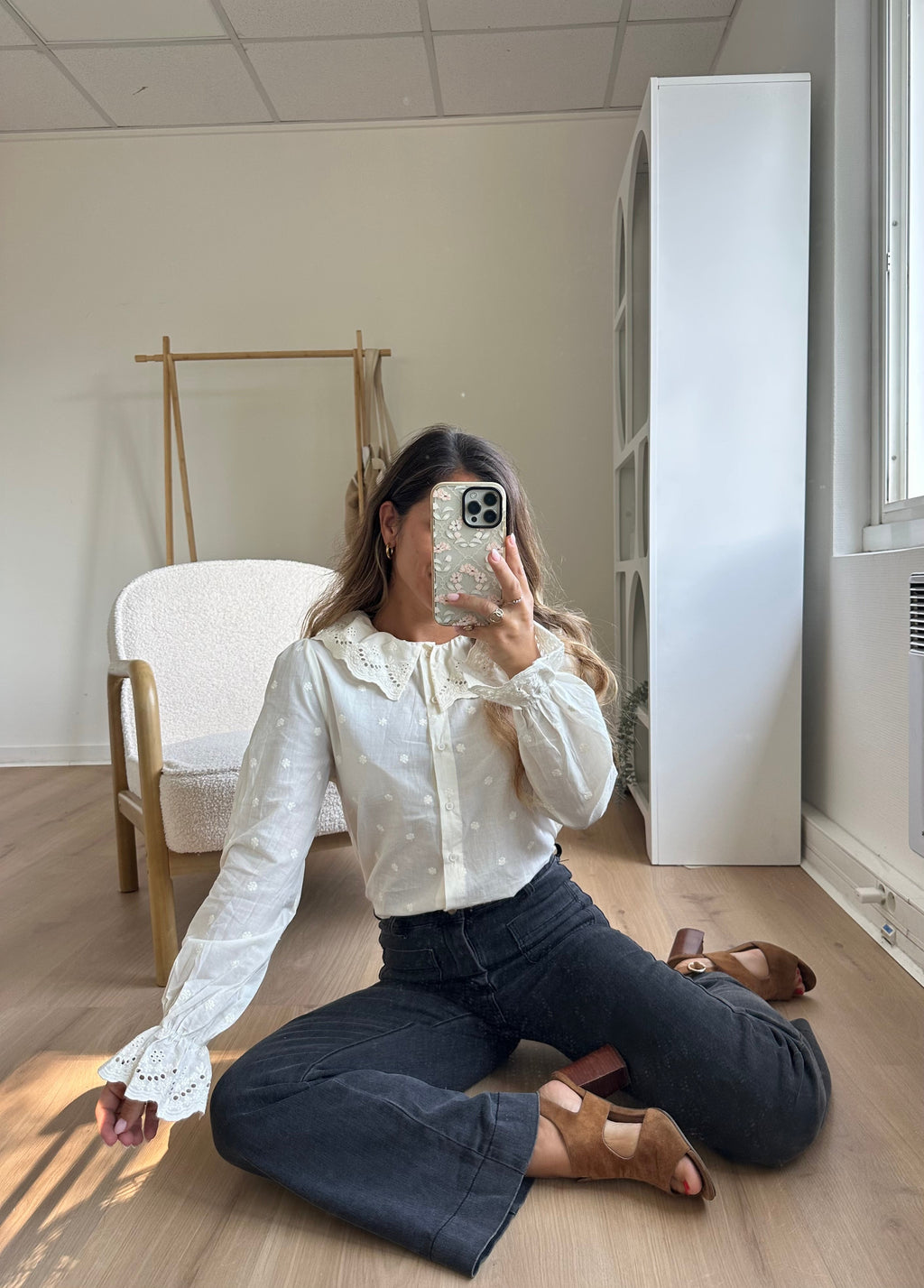 Ambre beige wide-collar blouse