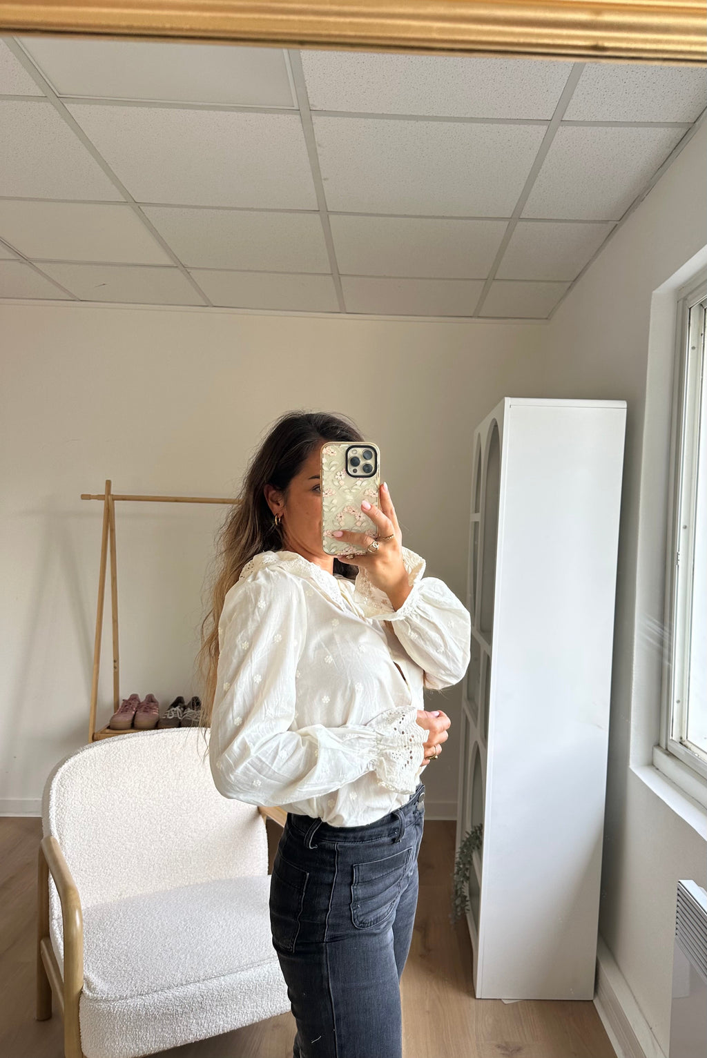 Ambre beige wide-collar blouse