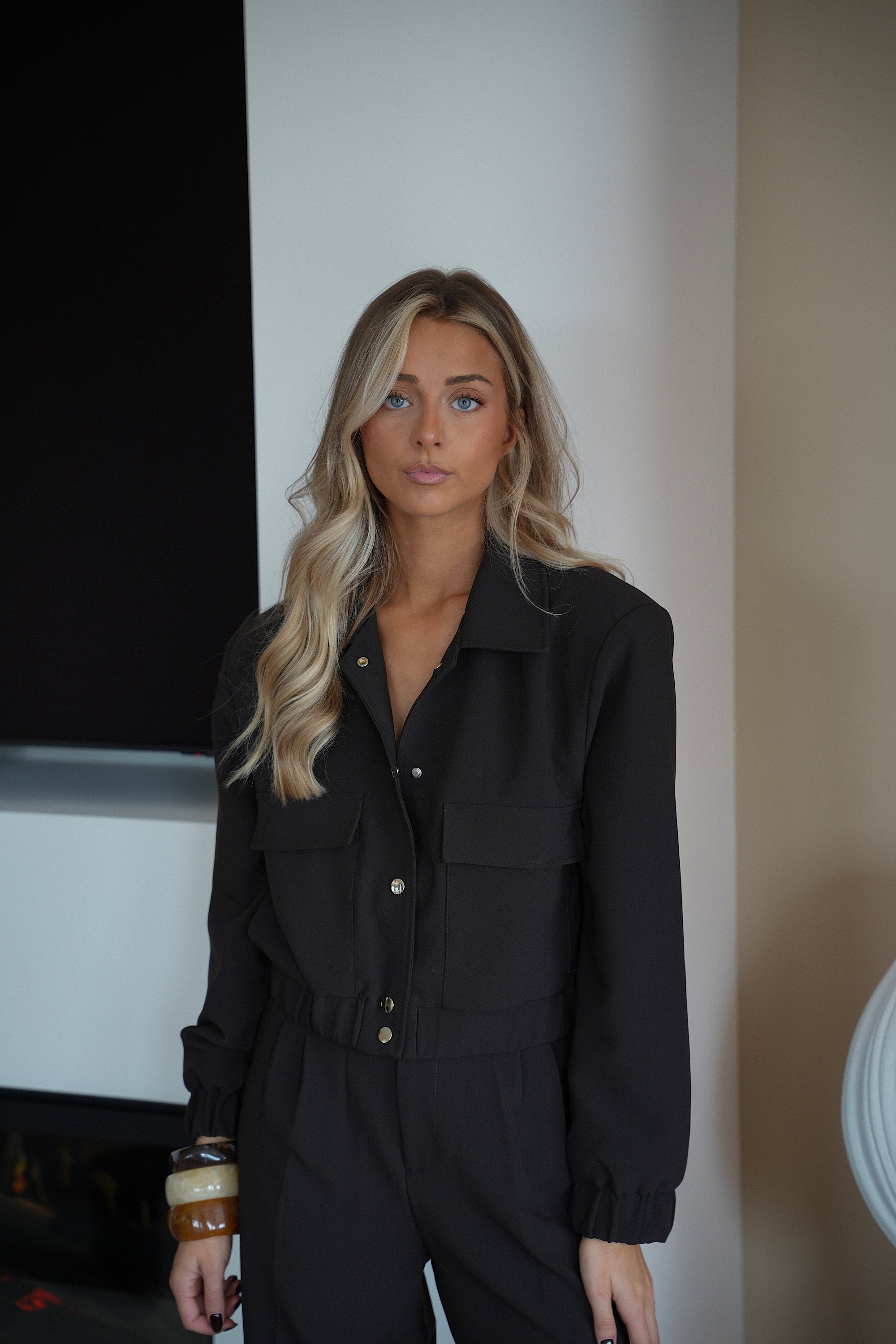 Lyo Chocolat - Buttoned Jacket