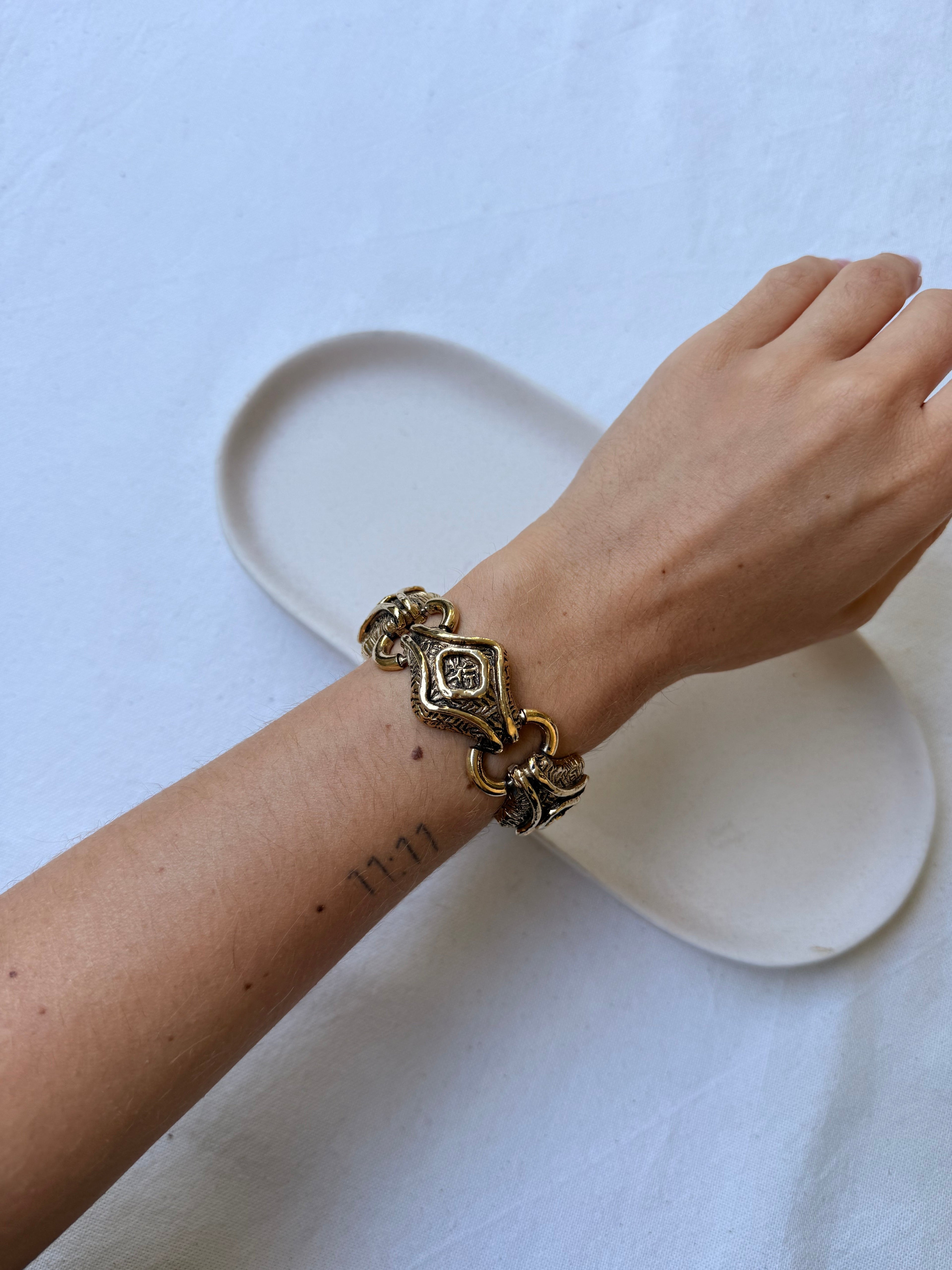 Bracelet Guy Laroche Vintage - Maillons Sculptés Dorés