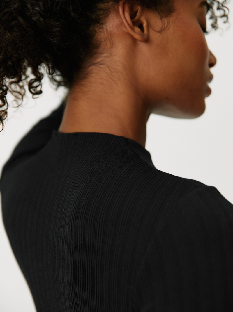 Body Black Rib Sleeves texturé