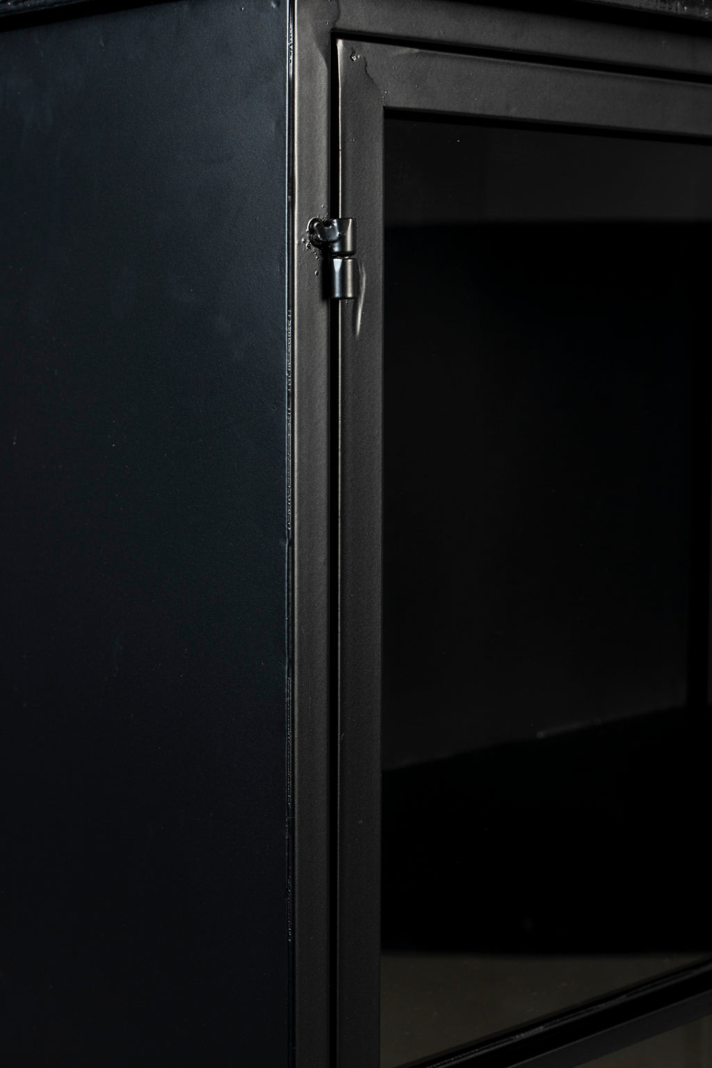 Ferre M - Wardrobe - Fir veneer - Black