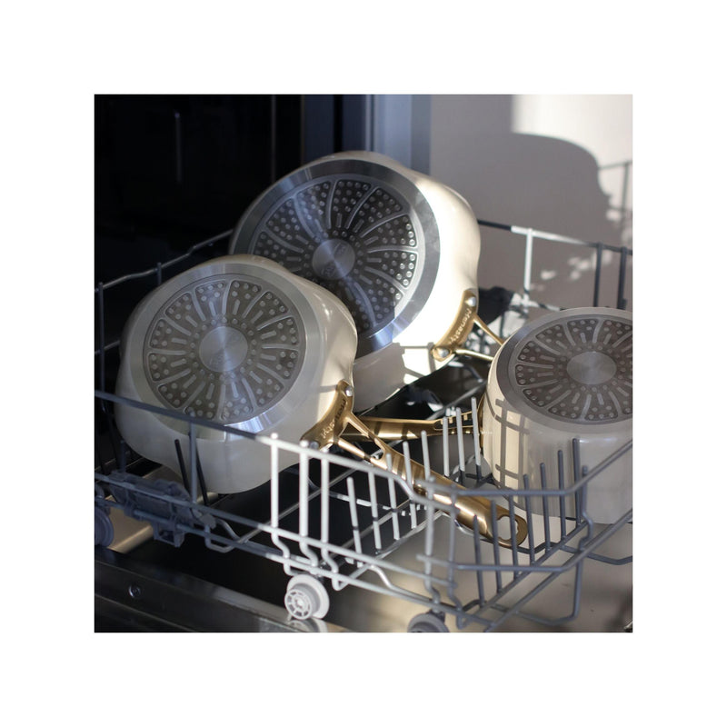 Dahlia Saucepan in Recycled Aluminum, Beige - 18cm