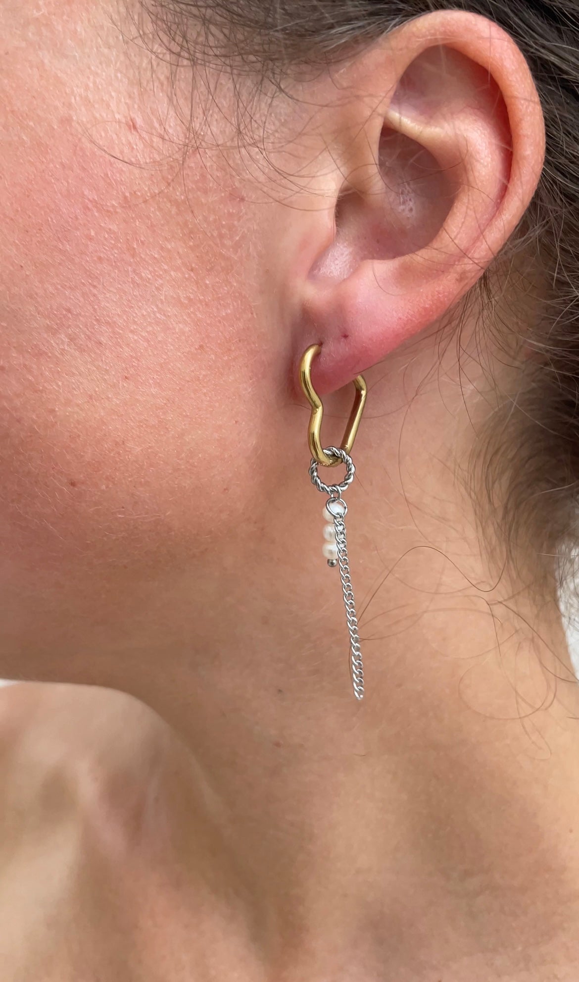 Pendientes de corazón asimétricos