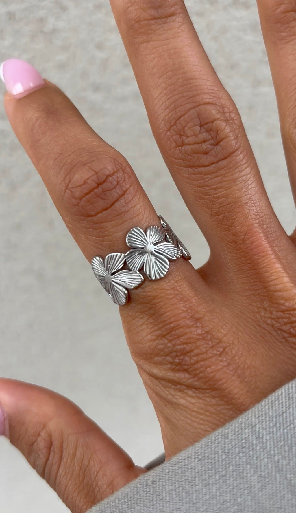 Multi Flowers Ring
