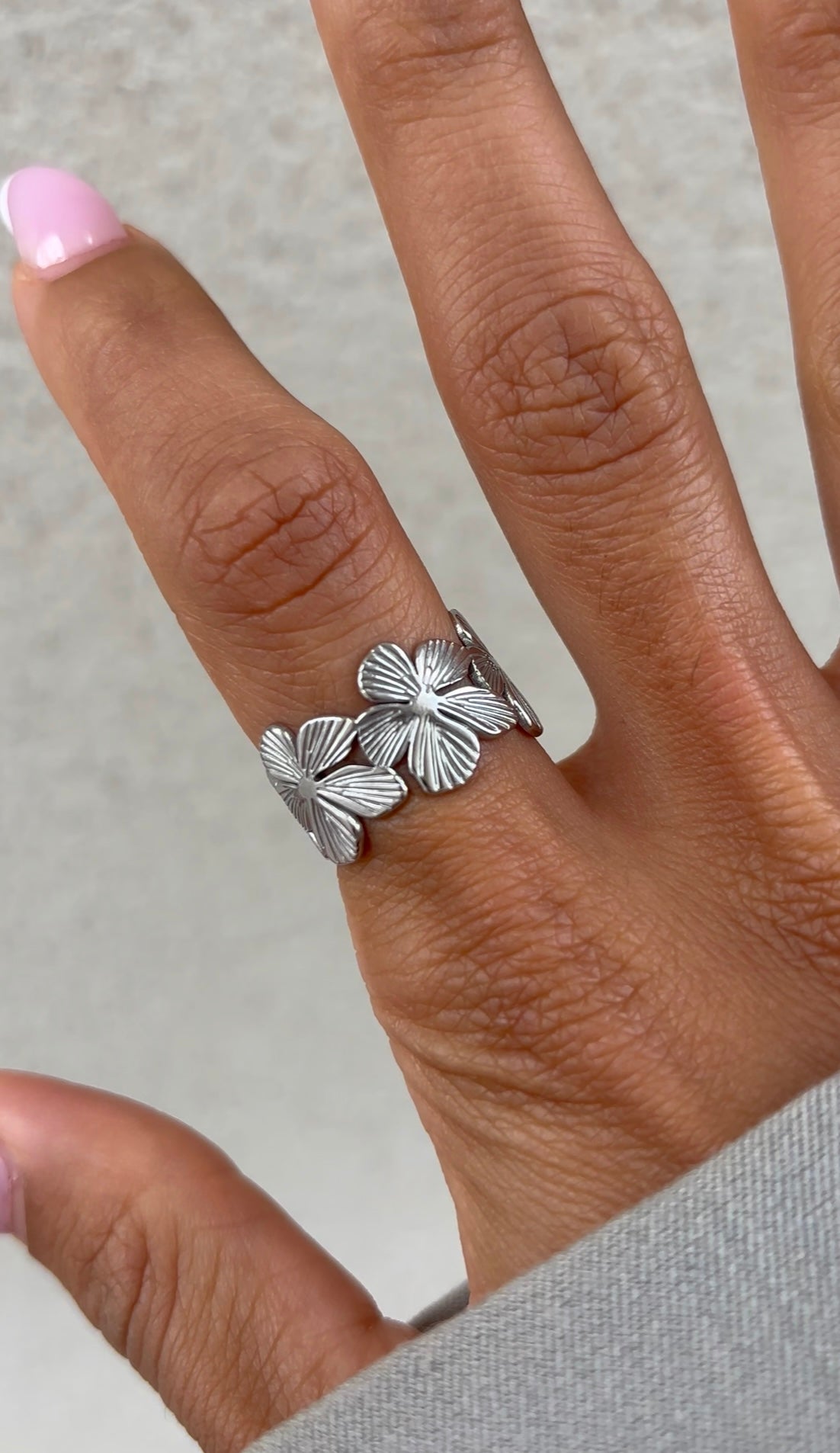 Multi Flowers Ring