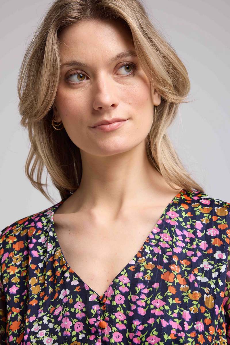 Vestido corto de manga larga - Flores multicolores