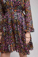 Vestido corto de manga larga - Flores multicolores