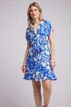 Vestido Corto De Manga Corta - Grandes Flores Azules