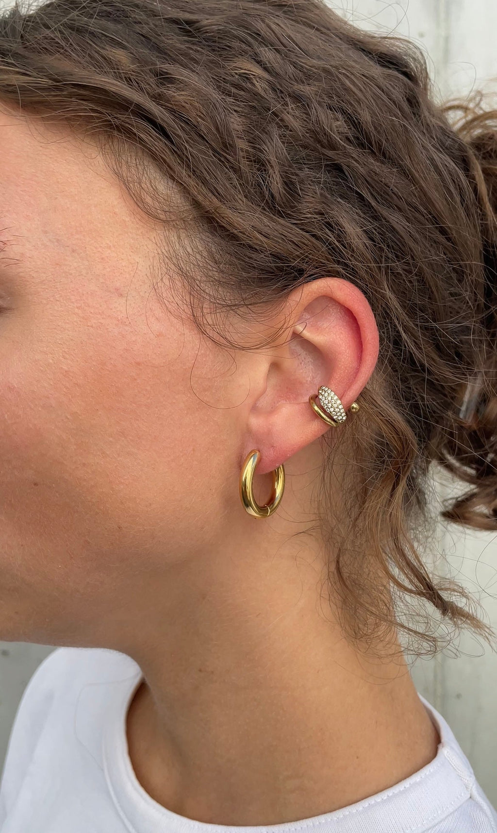Enroll Gems Ear Cuff