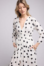 Vestido largo de manga larga - Lunares blancos y negros