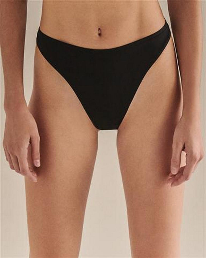 Tanga Easton - Black