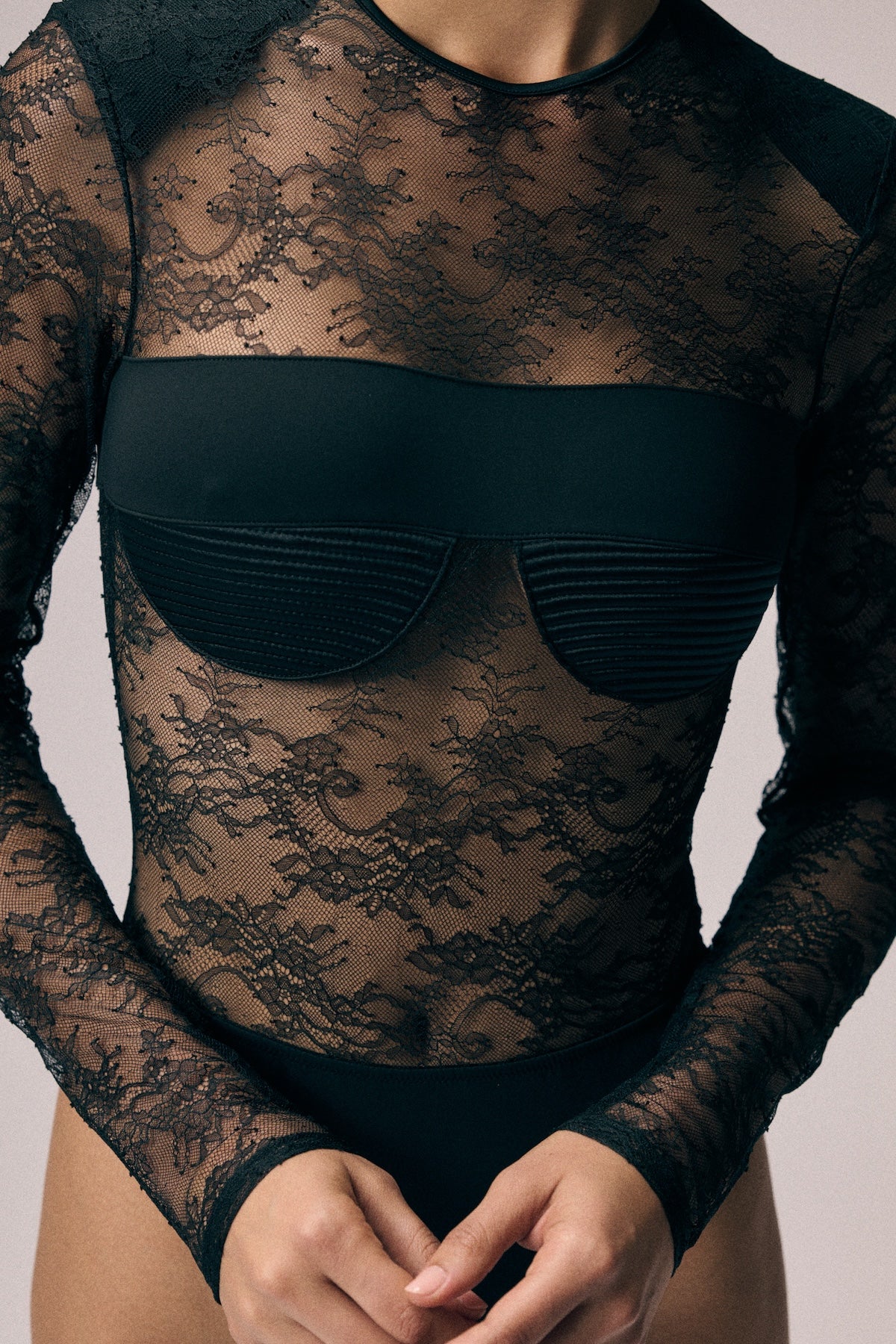 Body Palace - Black