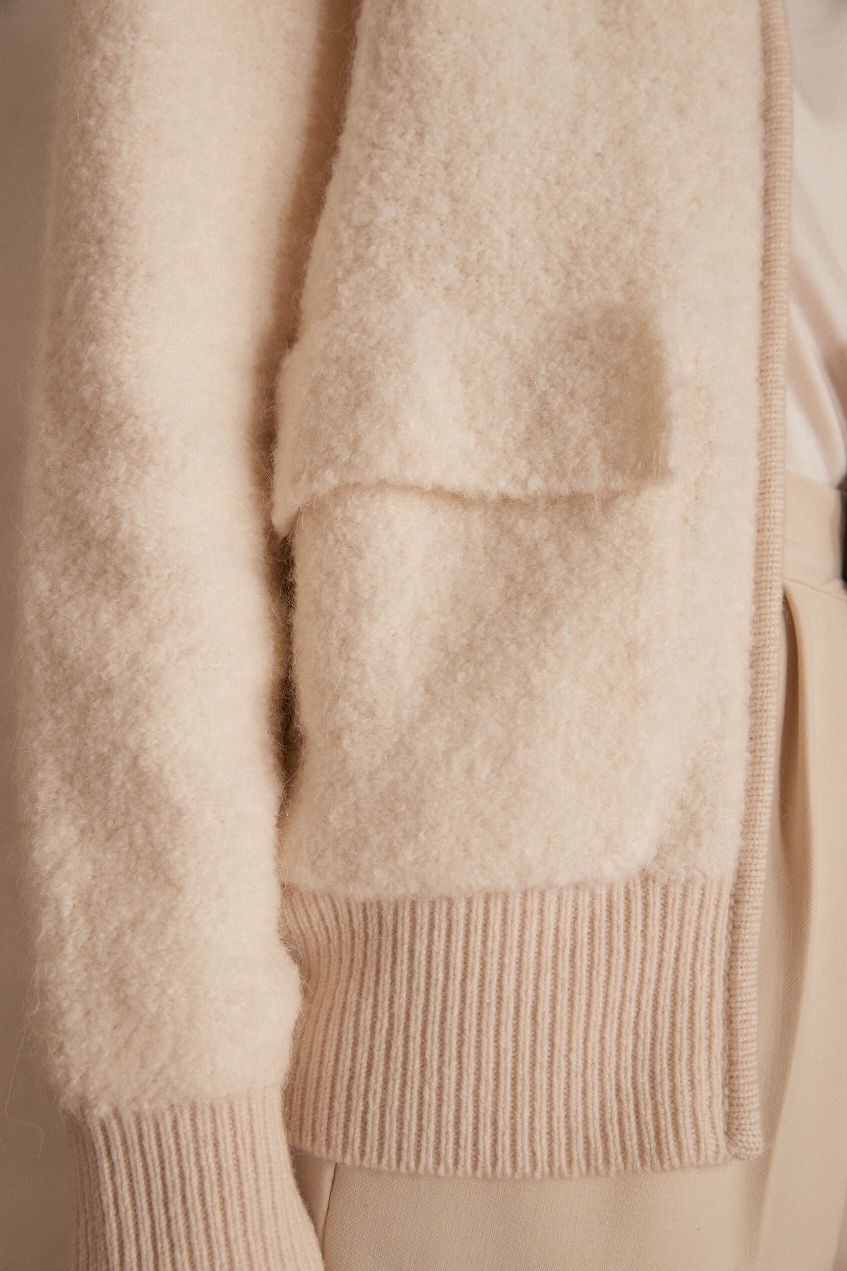 Claudio Waistcoat/Cardigan - Cream
