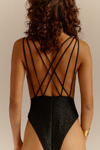 Une Piece Sea Hill - Black