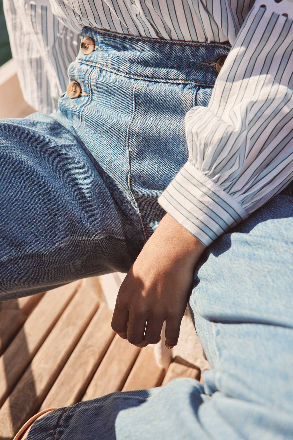 Oxan Wide Plain Trousers - Light Wash