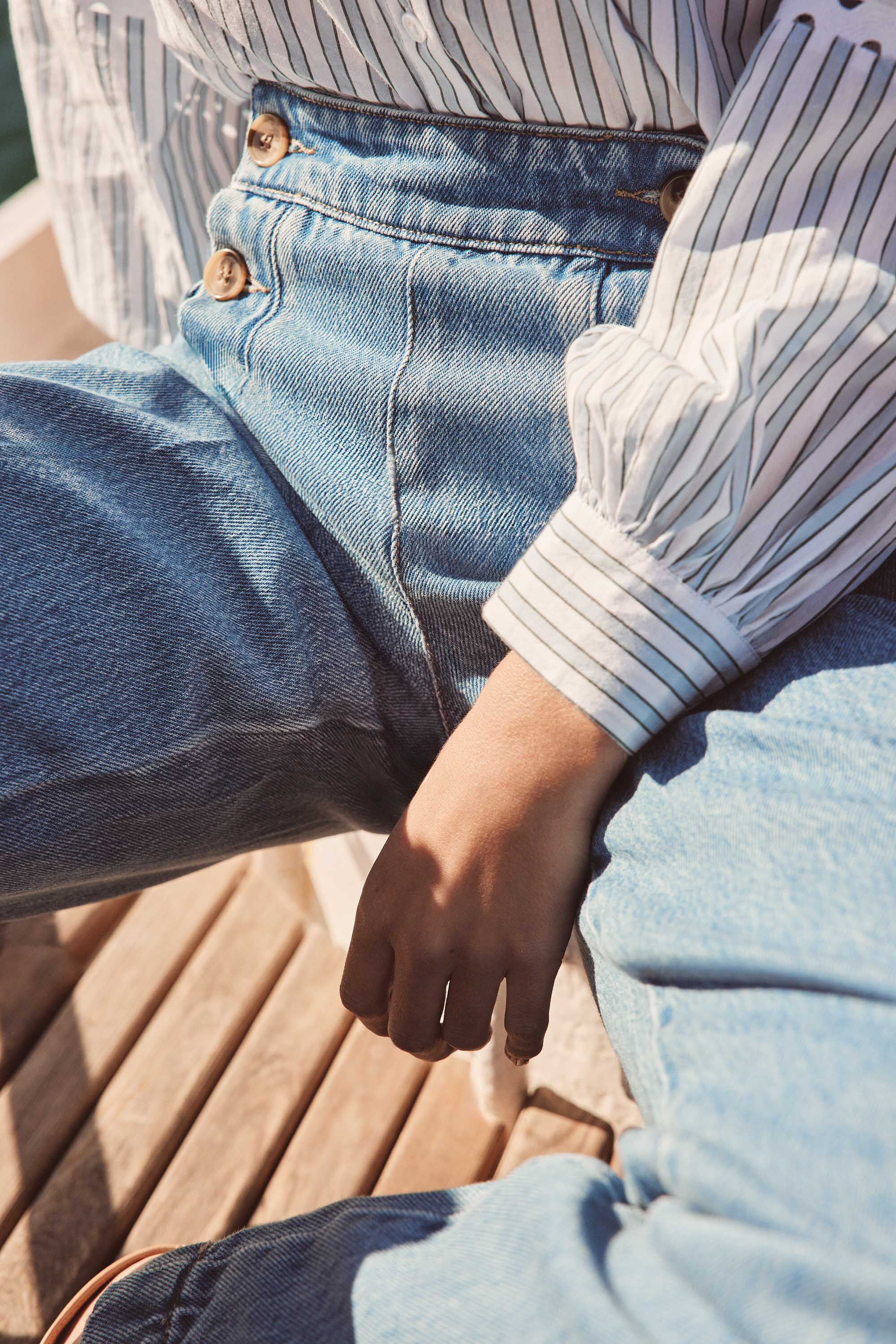 Oxan Wide Plain Trousers - Light Wash