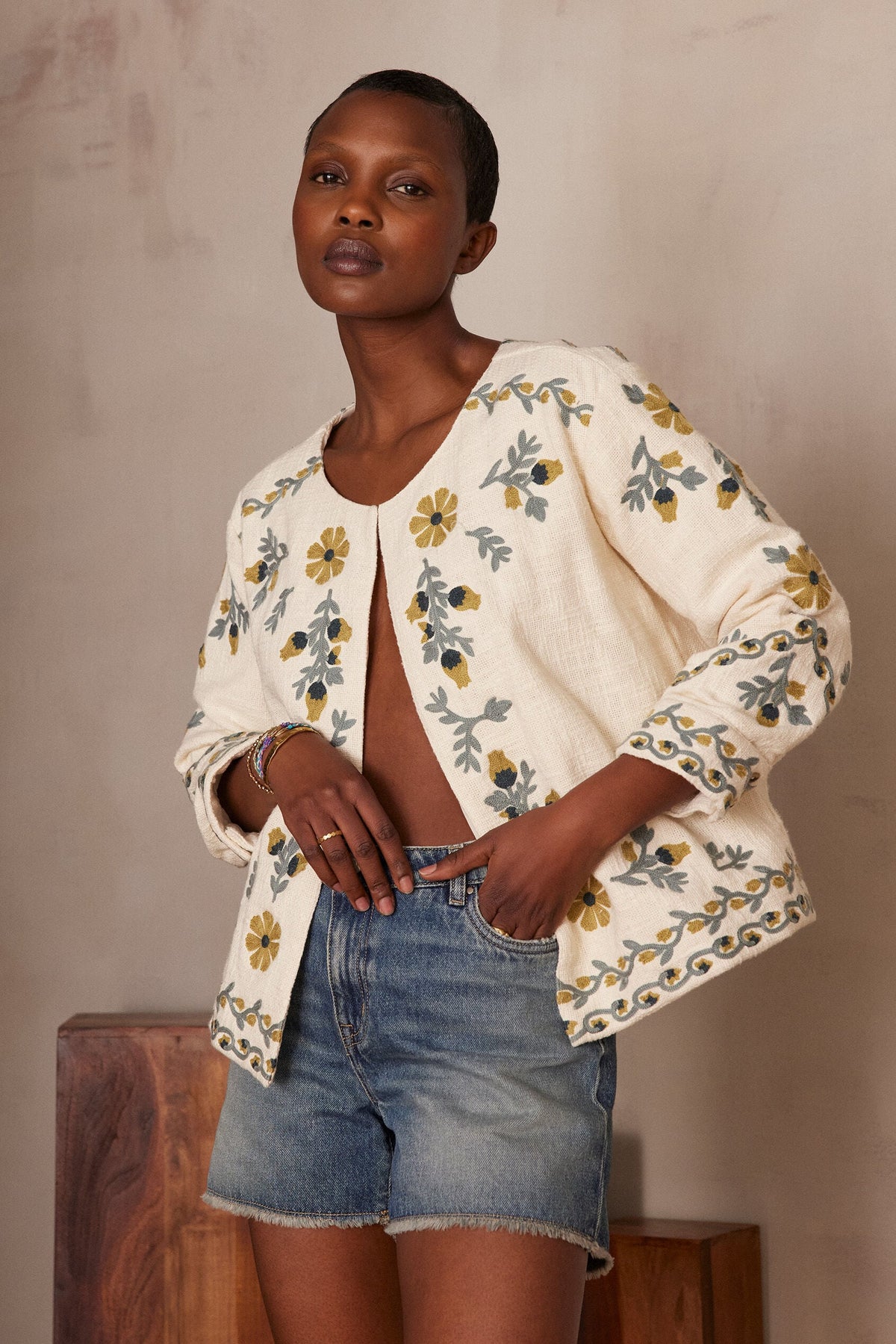 Cassi Embroidered Jacket - Ecru