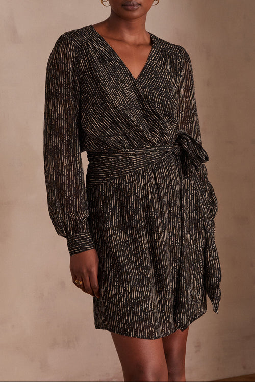 Lary Dress - Black