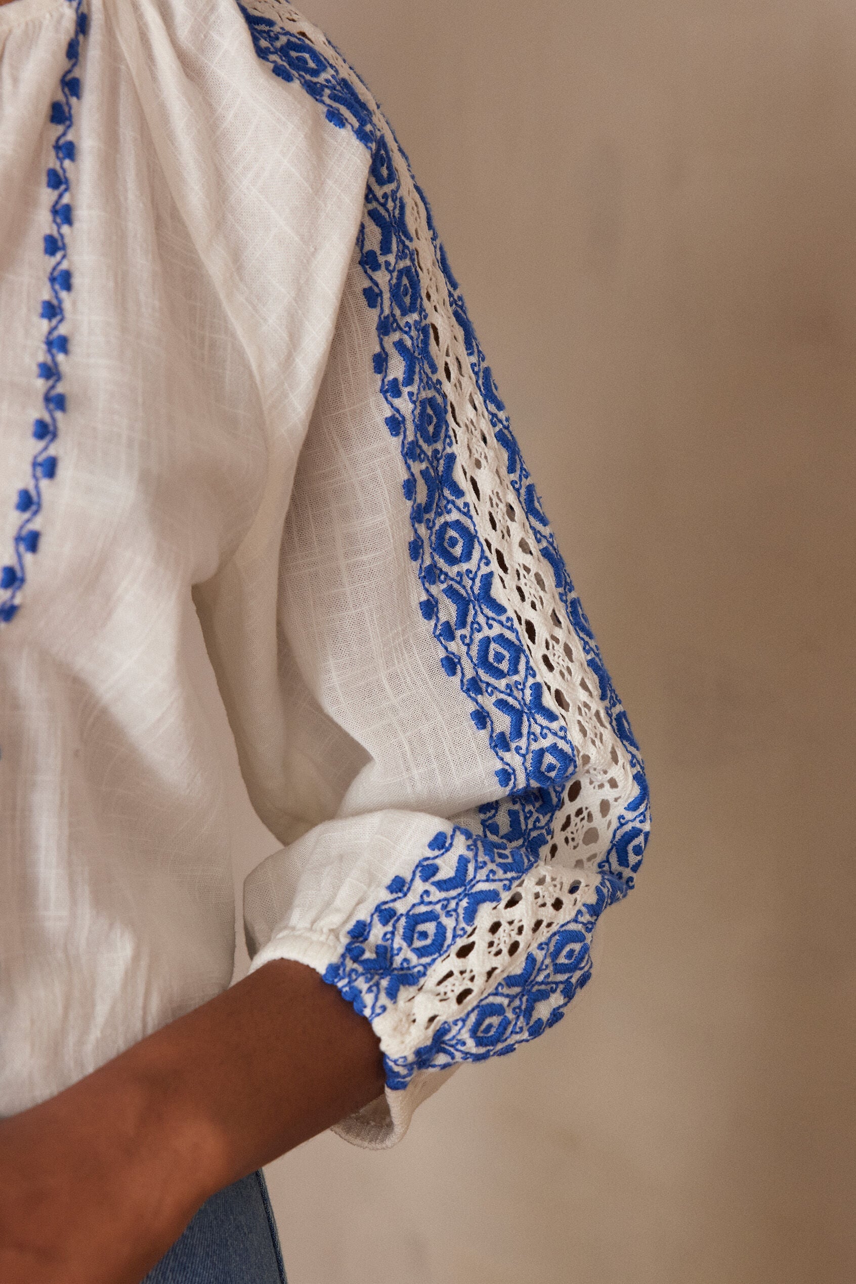 Pency Embroidered Blouse - Ecru