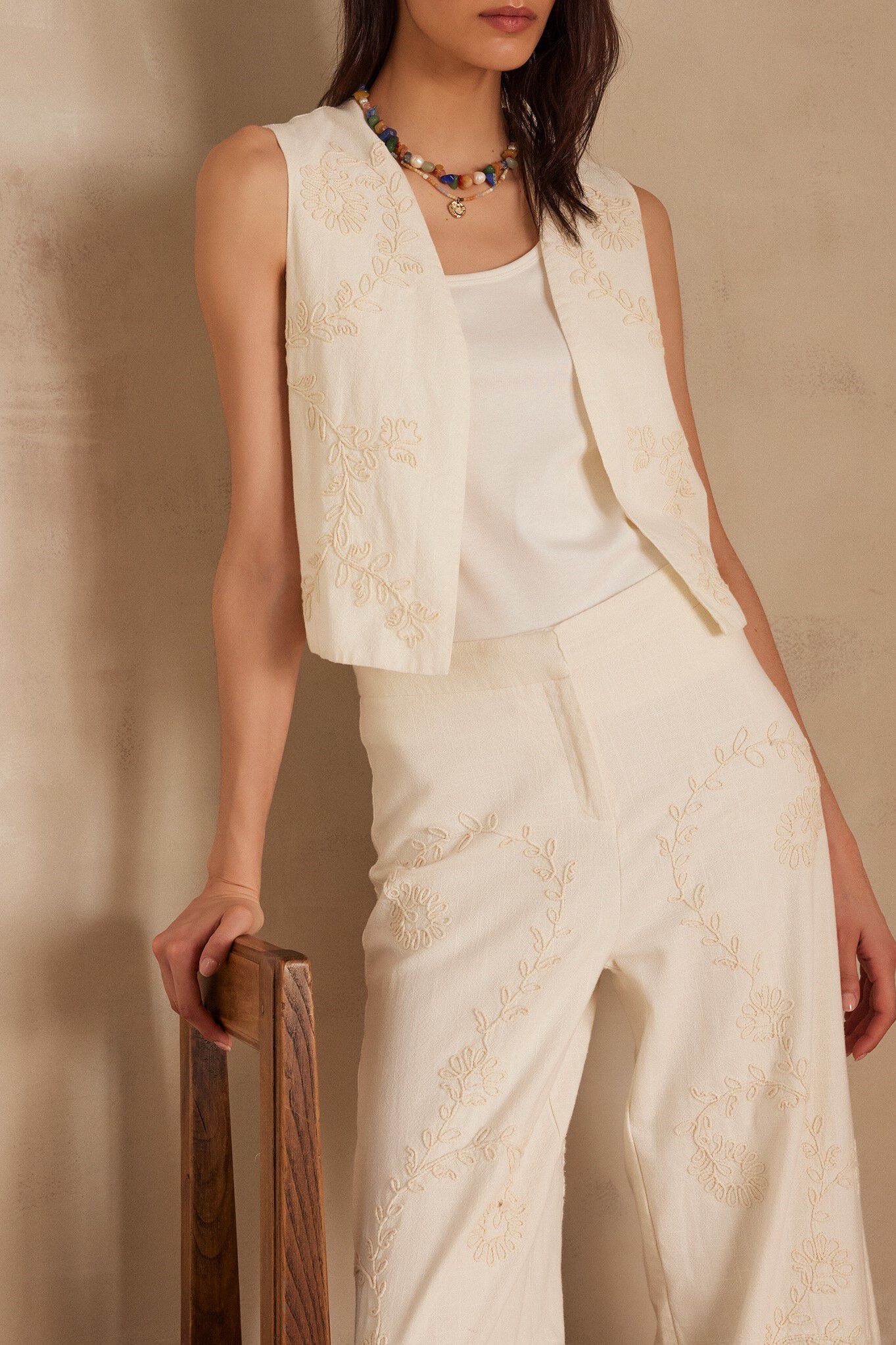 Embroidered Caya Cardigan - Ecru