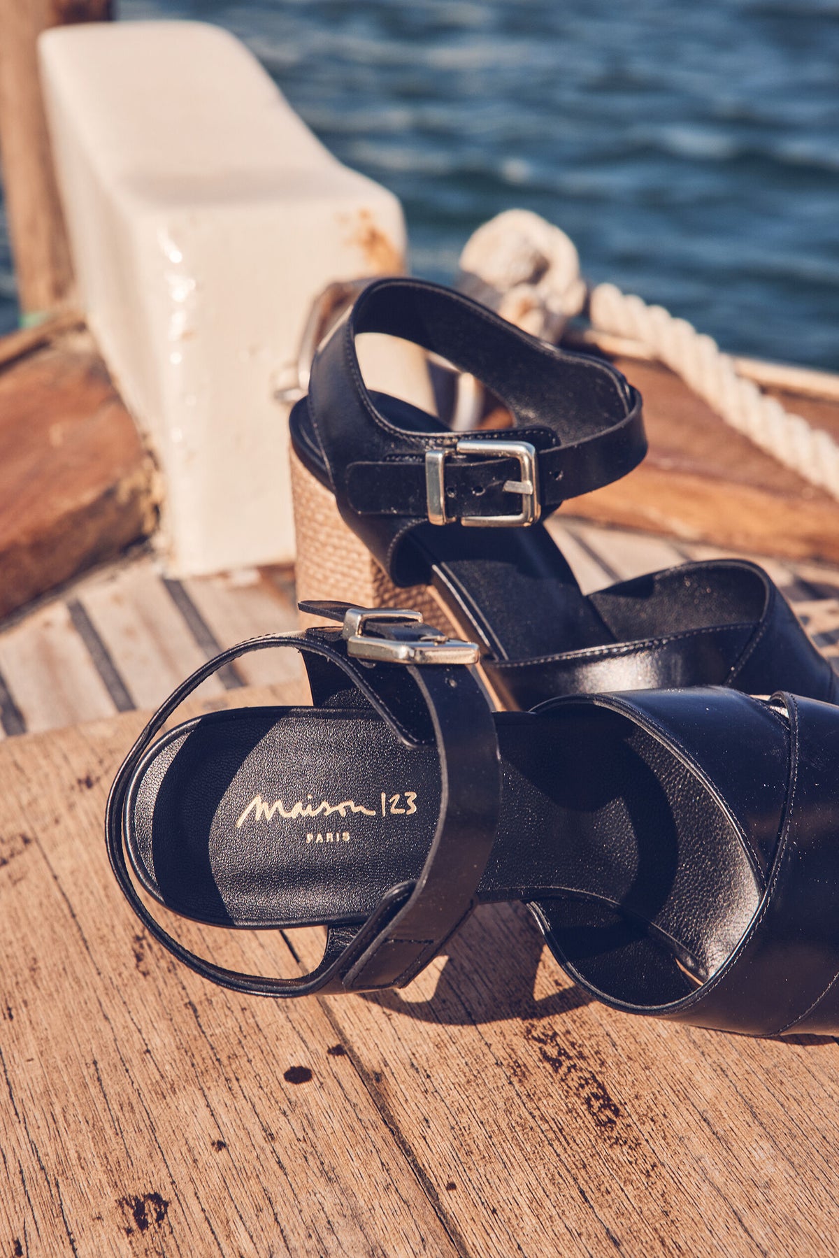 Max Sandals - Black