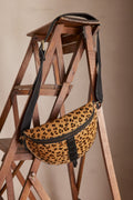 Lucien Banana Messenger Bag - Camel