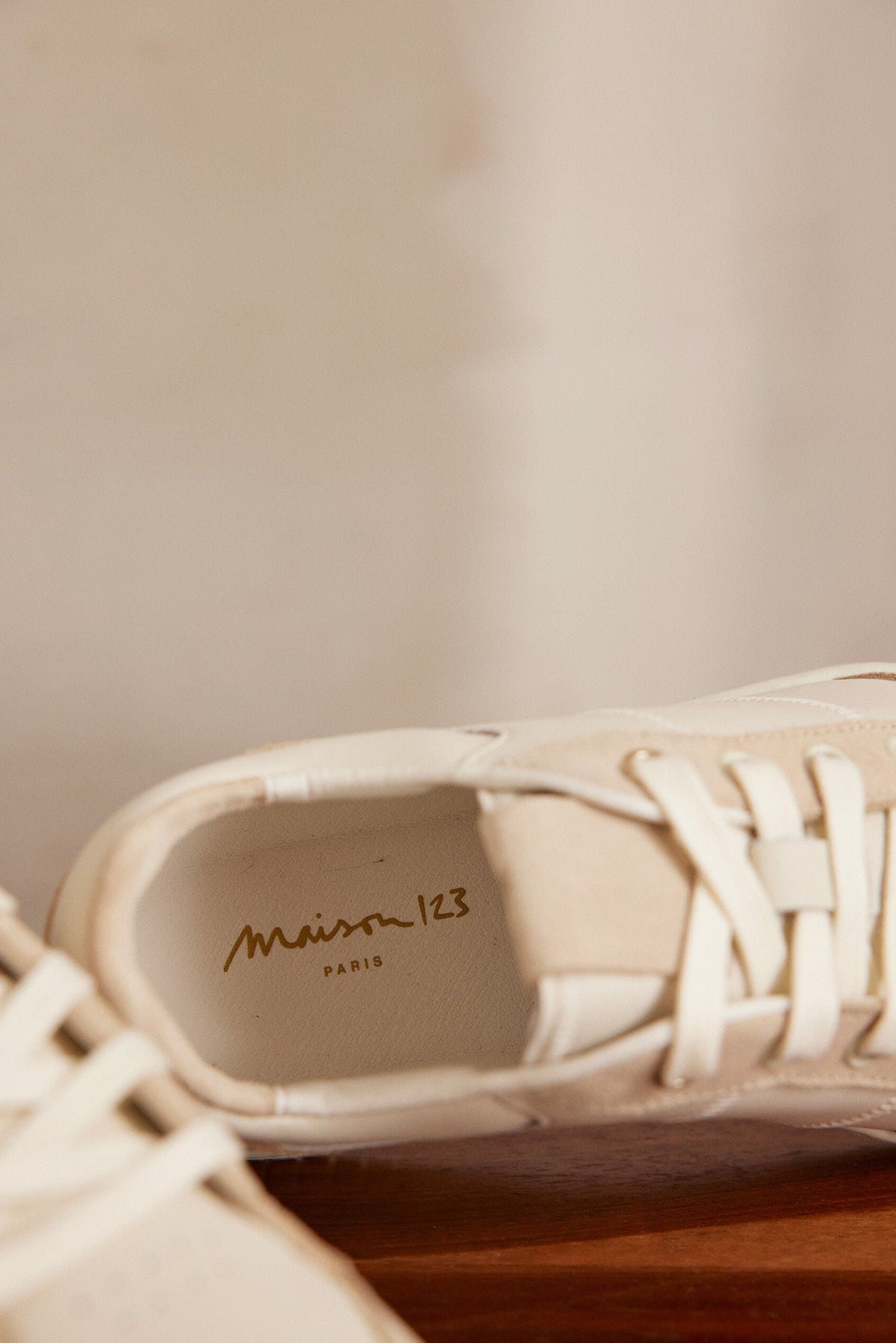 Velora Trainers - Beige