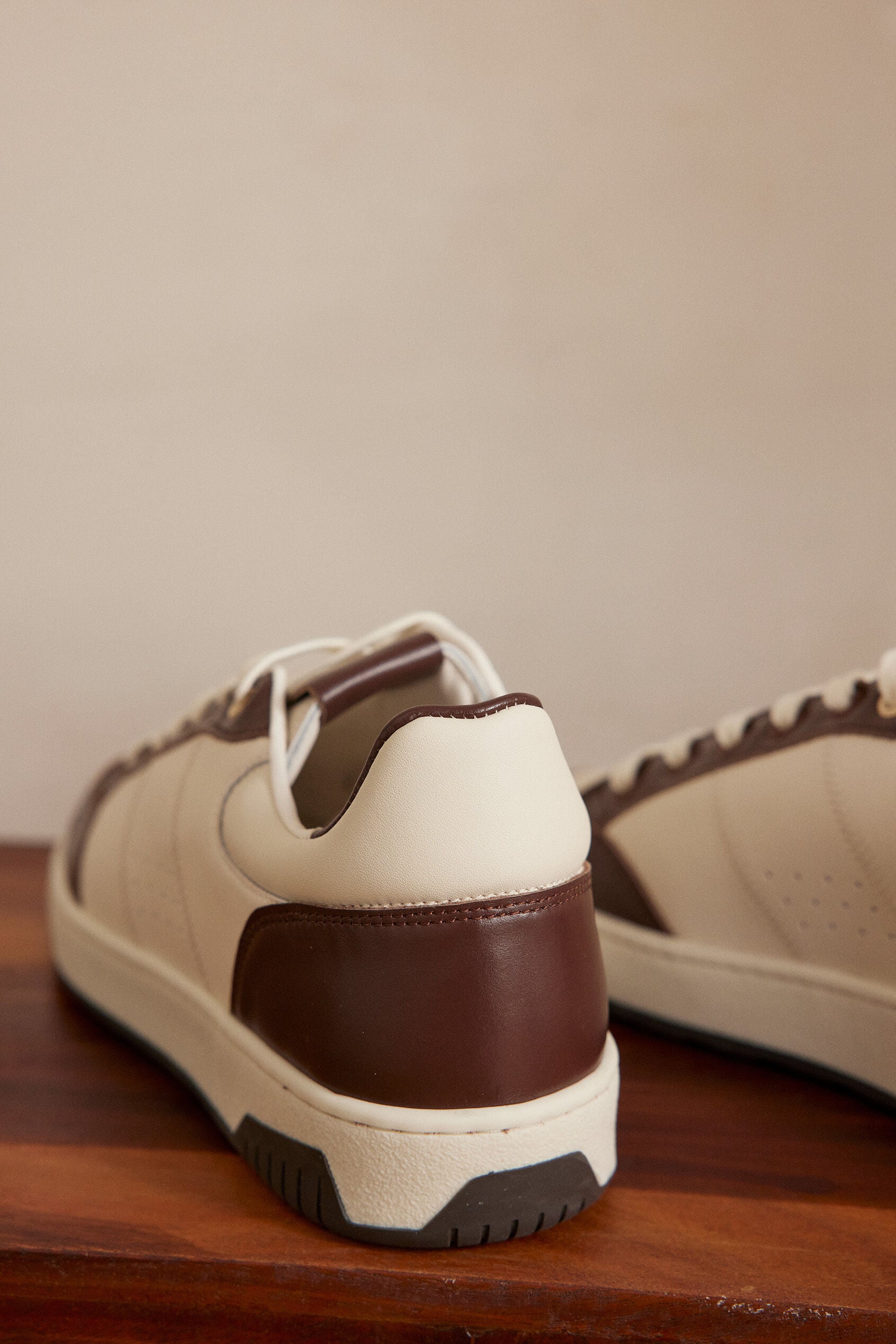 Velora Trainers - Chocolate