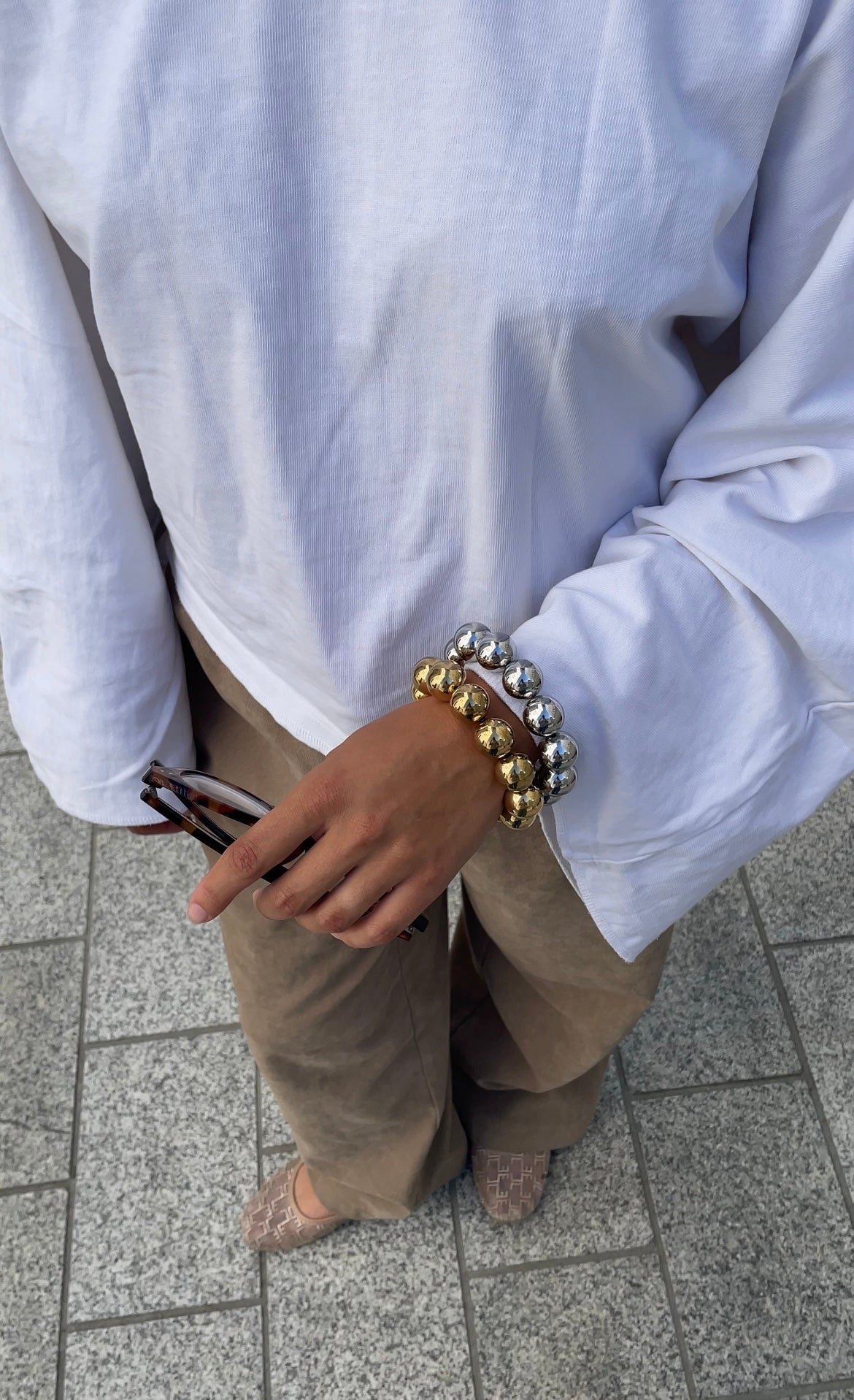 Bracciale con maxi perla metallica