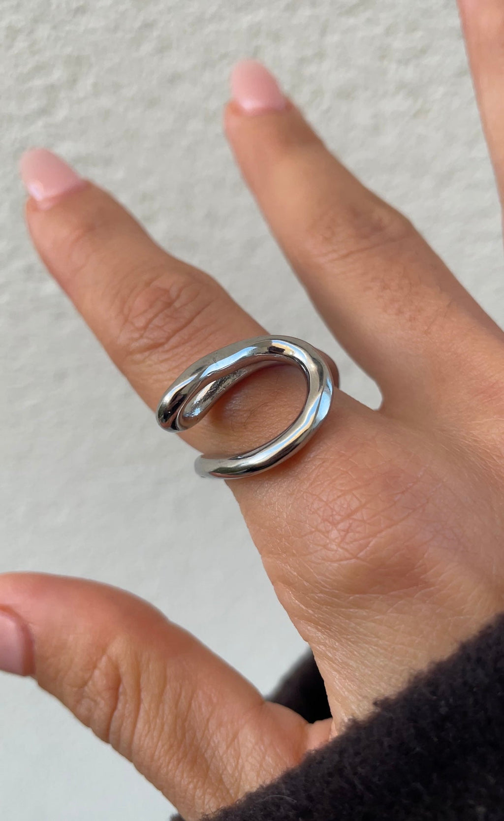 Graphic Collar Ring