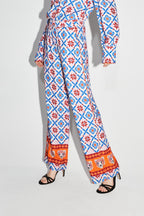 Los pantalones azules Tracy Léo Géo