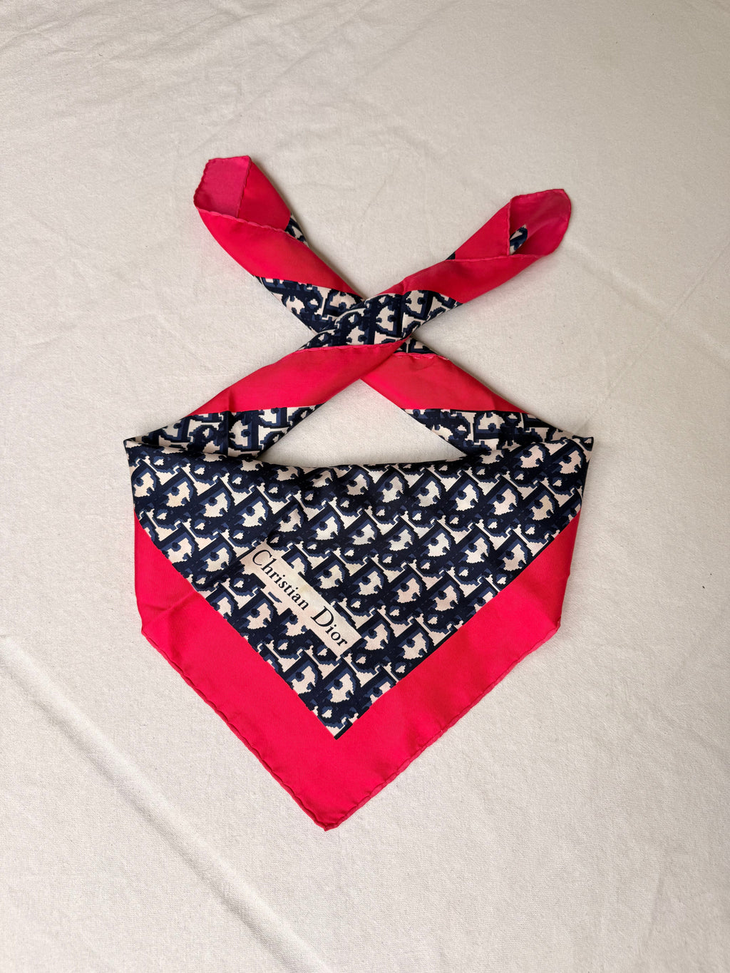 Foulard Christian Dior – Modèle Monogramme Bleu Et Rose