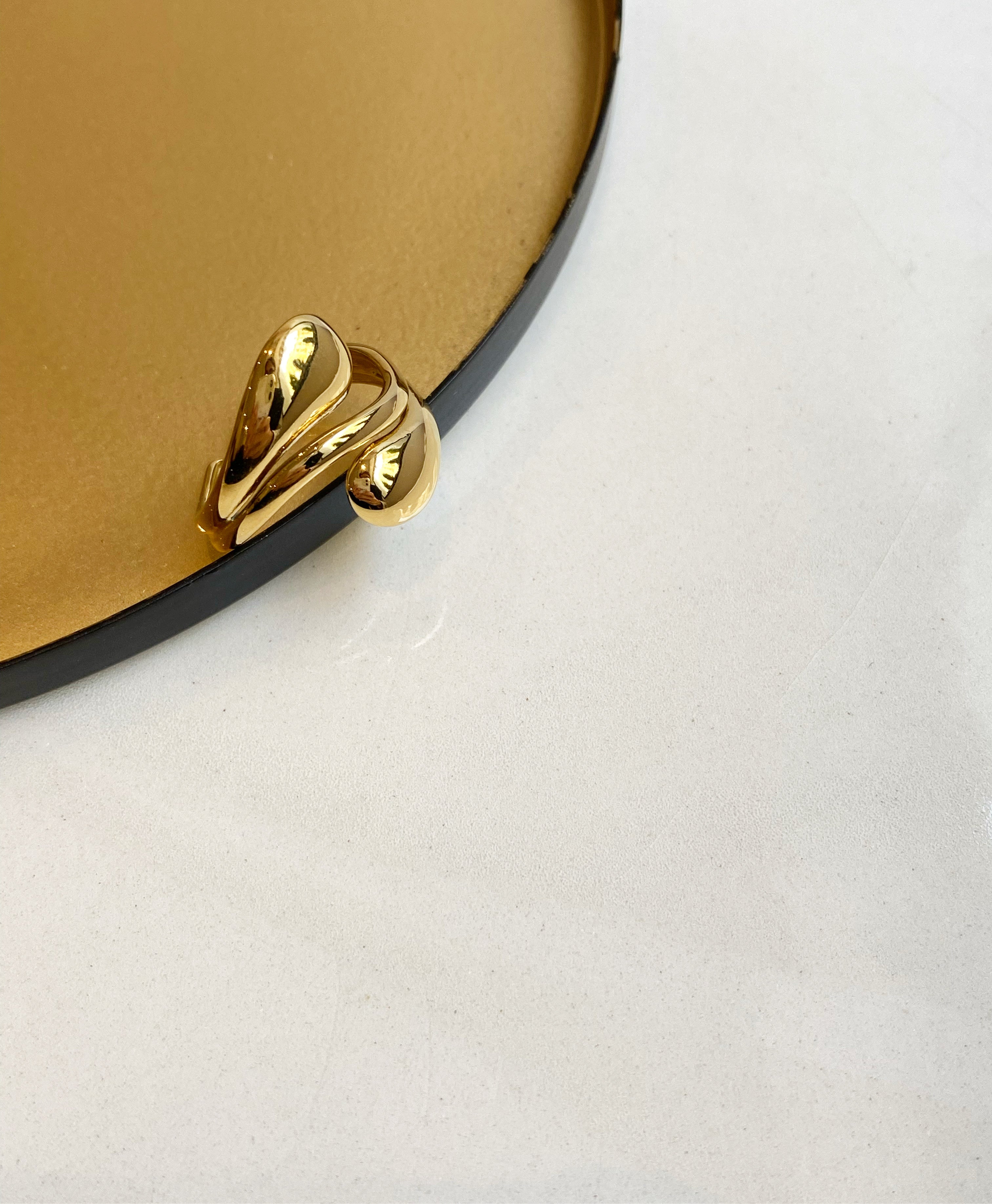 Anillo Simone