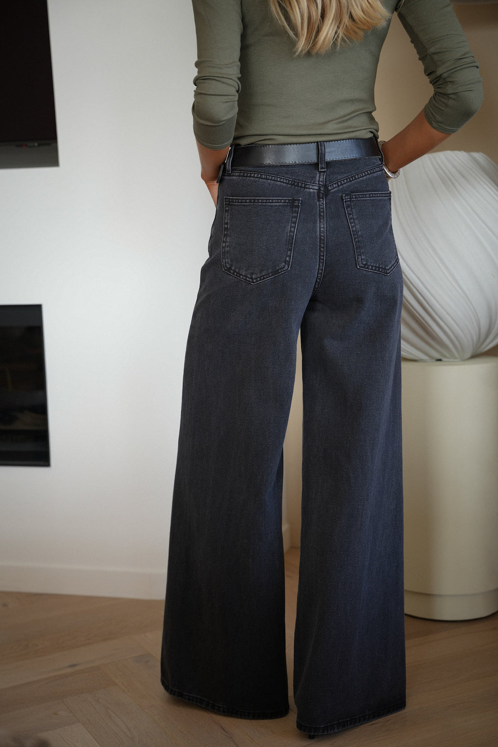 Josh Black - Flared Jeans