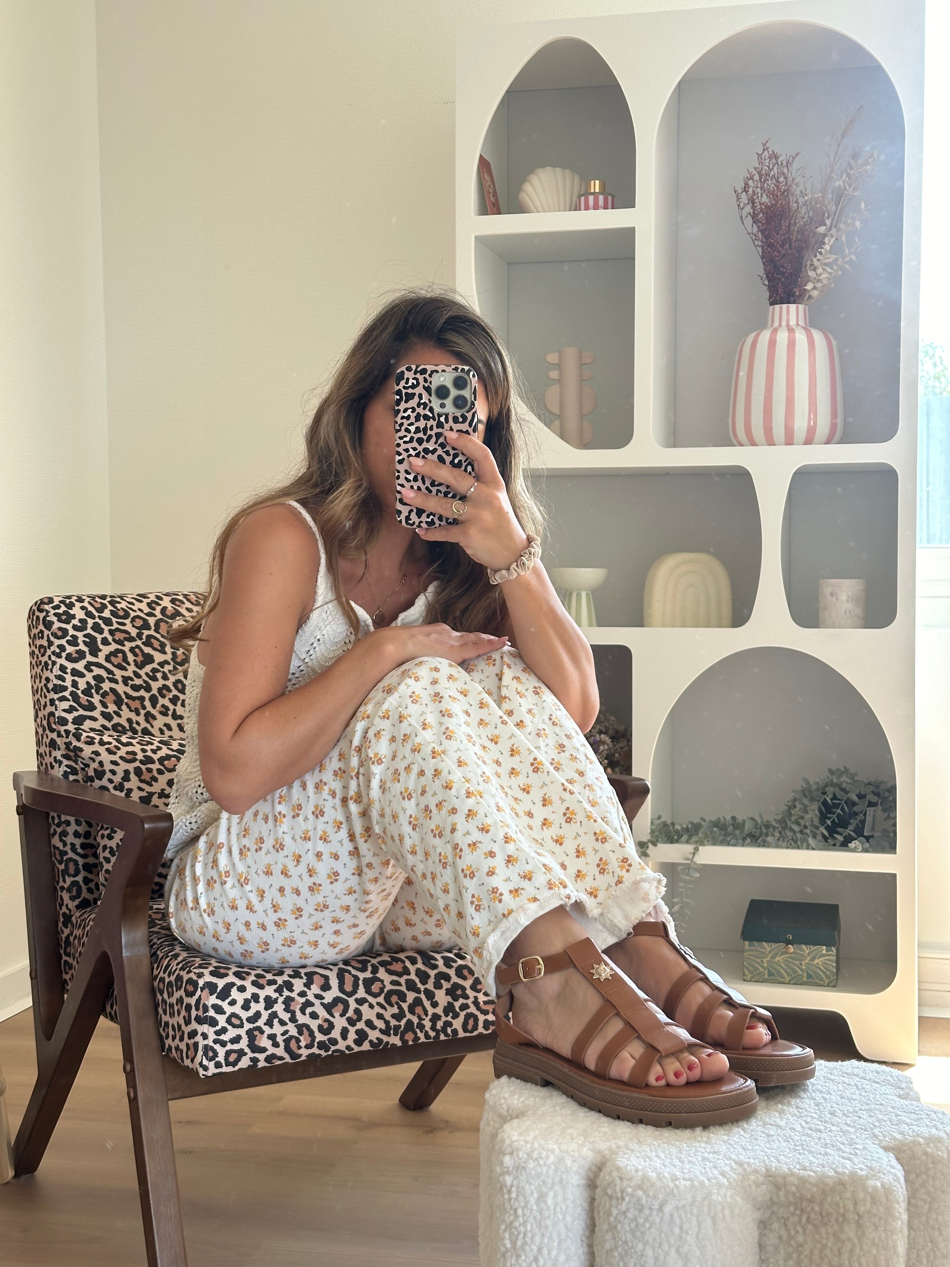 Sandalias Planas Amalia Camel