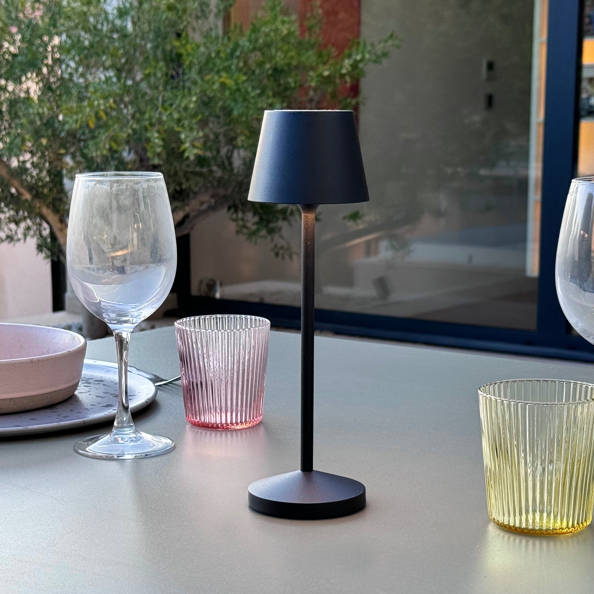 Emily - Lámpara de mesa inalámbrica - Acero - Negro