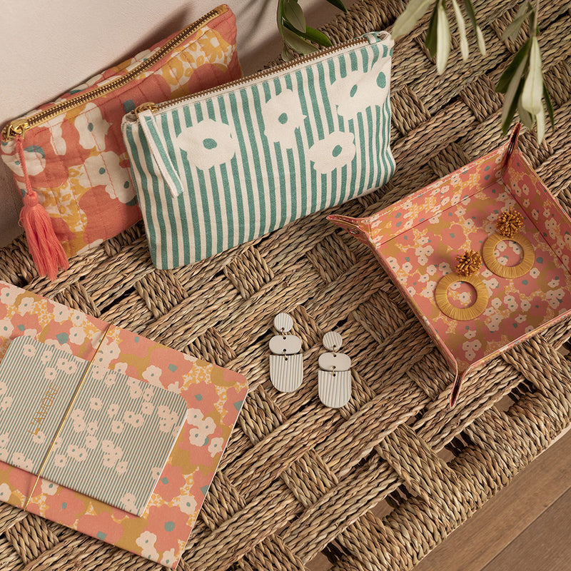 Luigi Paper - Flower Pop Curry