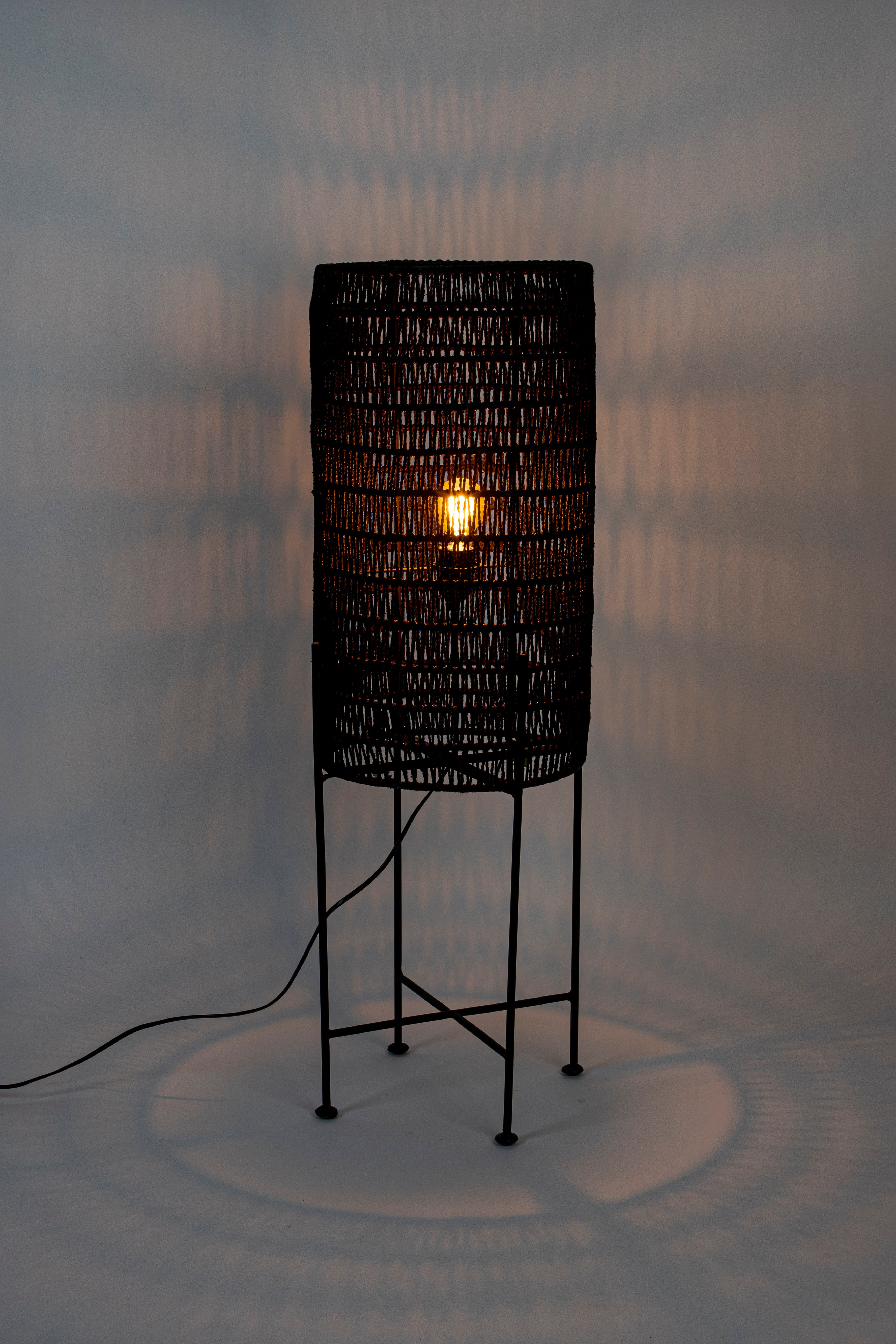 Kari - Floor lamp - Jute - Black