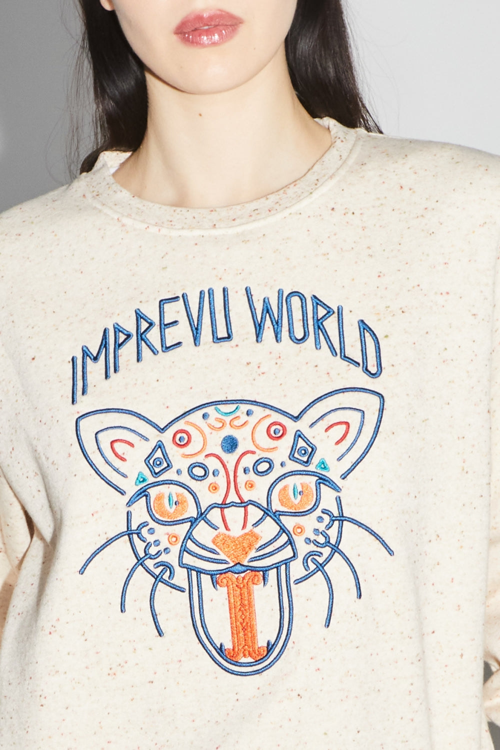 Le Sweatshirt Eddie Broderie Leo Beige