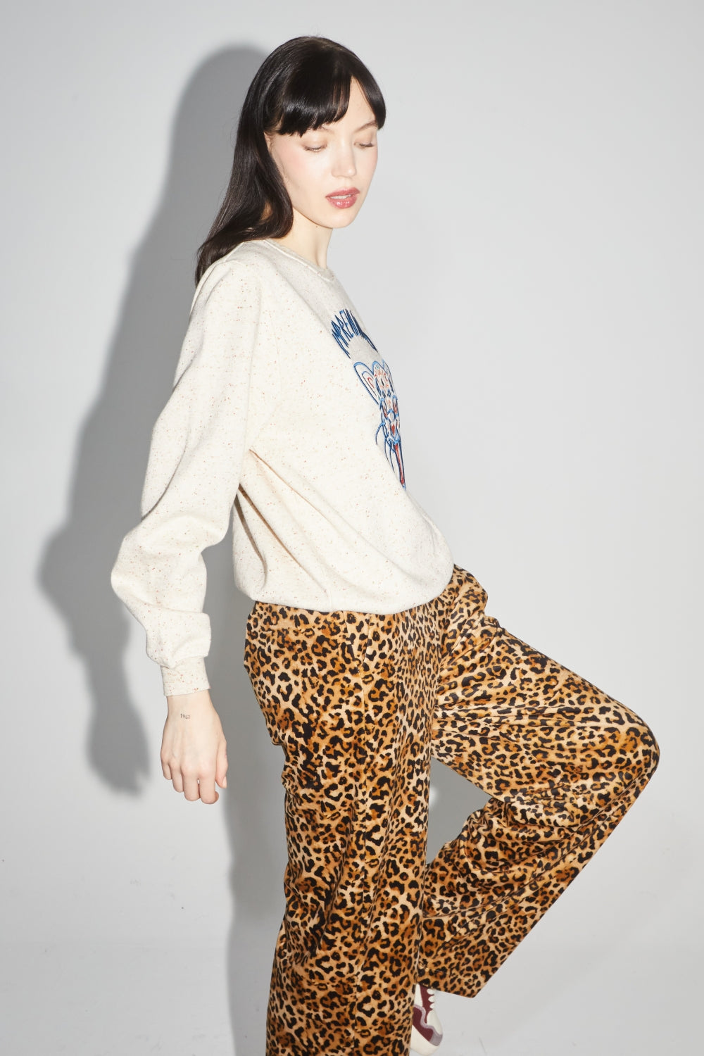 Le Sweatshirt Eddie Broderie Leo Beige