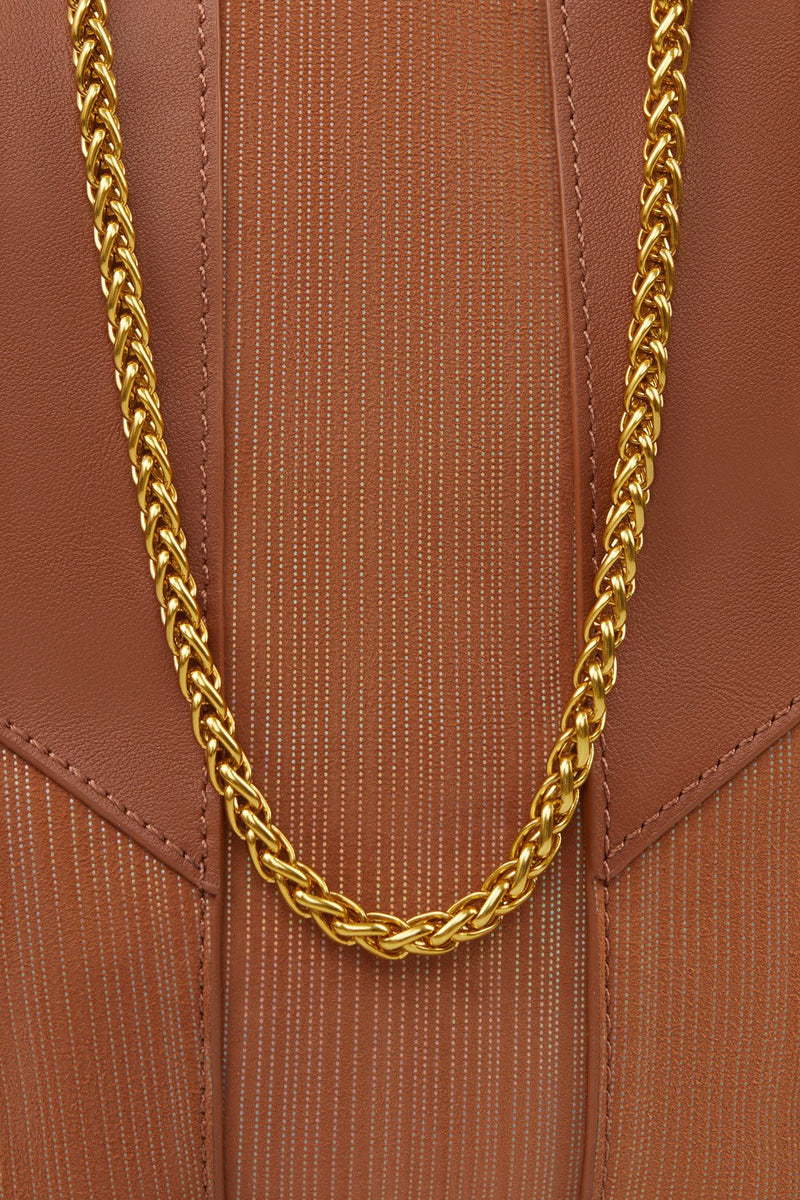 lesyeuxd_elsa_editionspeciale_camel