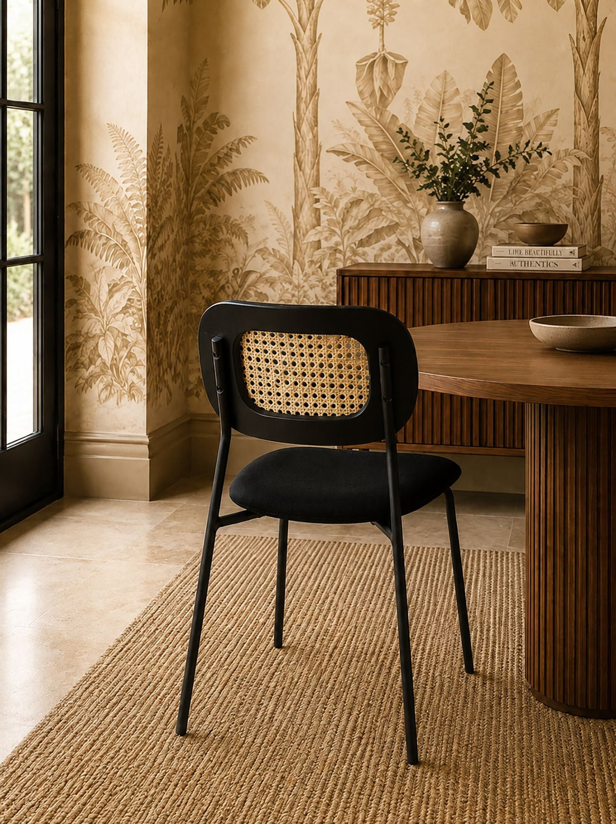 Selma & Nosara - Ensemble Table Ovale 230Cm Et 6 Chaises - Effet Noyer Et Velours - Noir