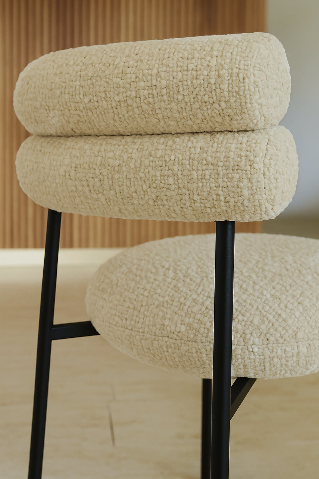 Gina - Ensemble Table Ovale 230Cm+6 Chaises - Tweed/Métal - Beige/Noir